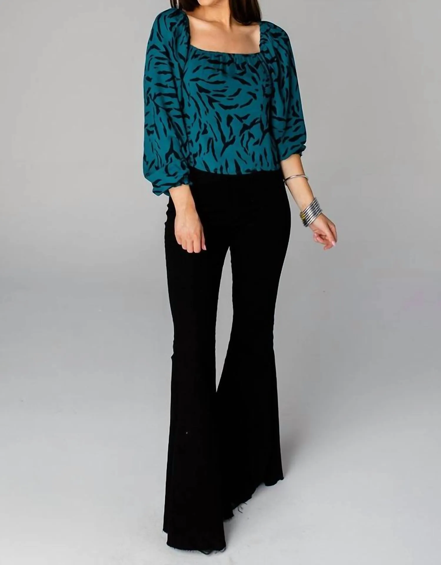 Bailey Smocked Back Top In Green / Feline