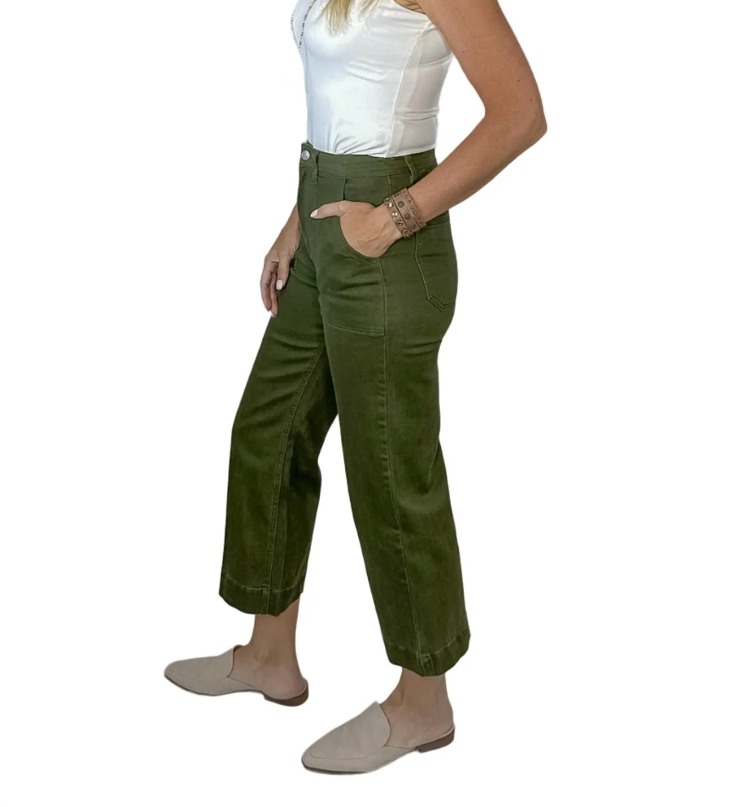 Claire Cropped Cargo Pants In Green