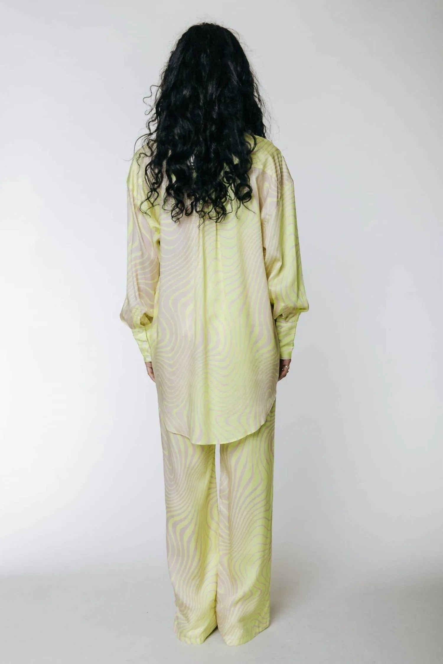Cosmic Aura Satin Pants In Lime