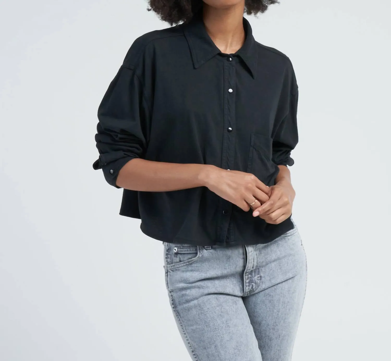Crop Knit Shirt In Stone Black