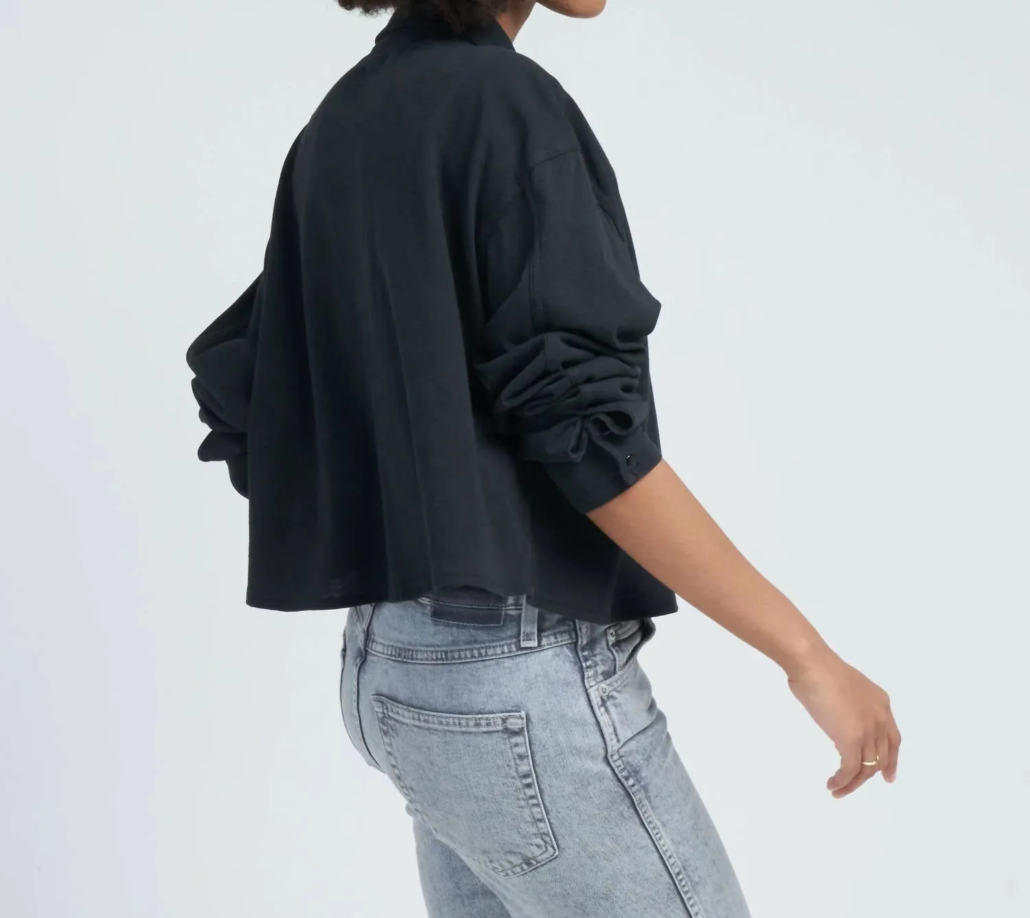 Crop Knit Shirt In Stone Black
