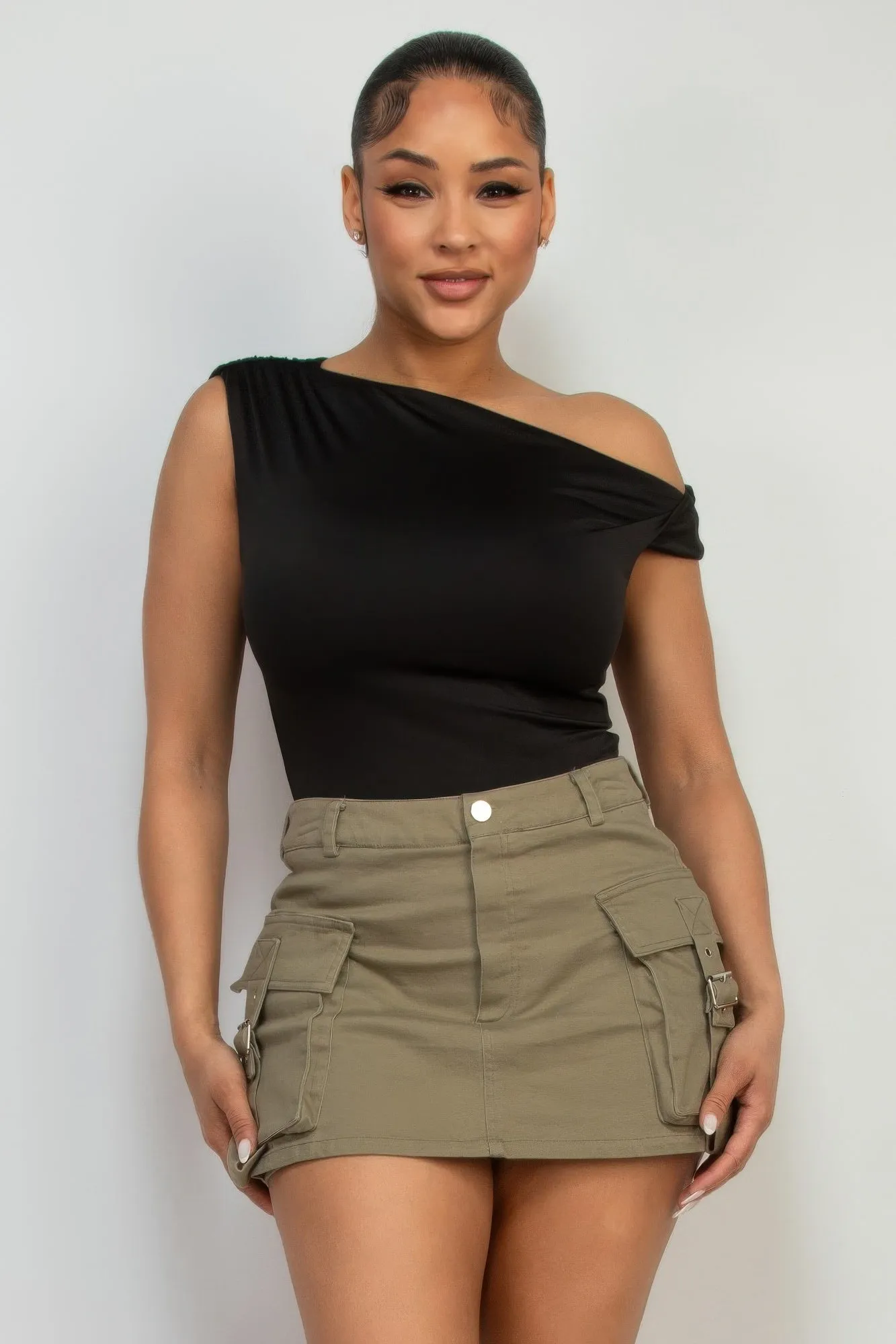 FASHNZFAB Women's One-shoulder Twisted Detail Silky Top