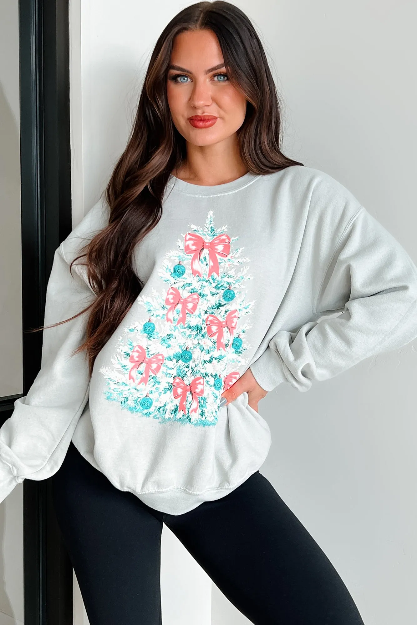 Feeling Pine Oversized Graphic Sweatshirt (Iceberg Green)