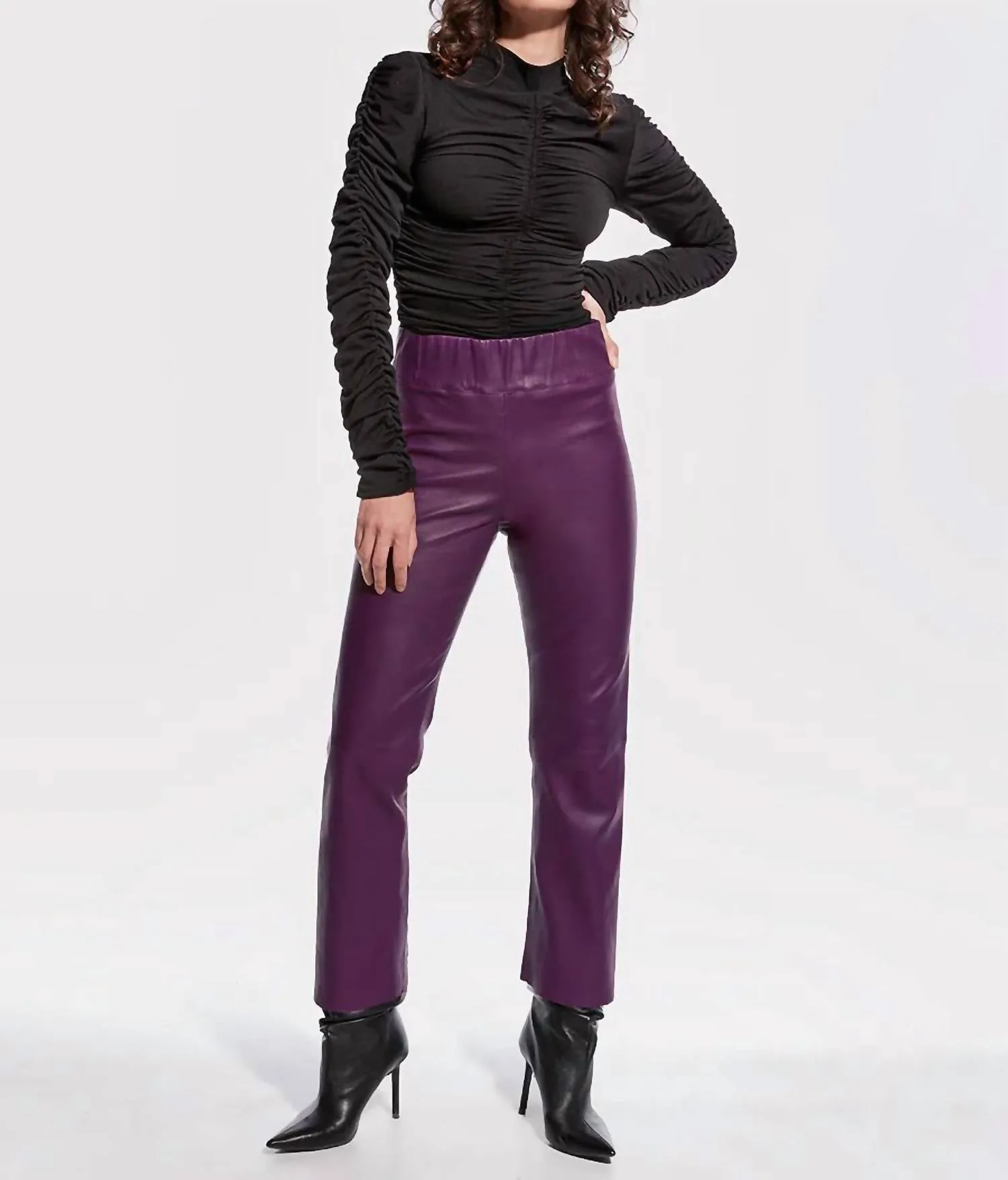 Harley Turtleneck In Black
