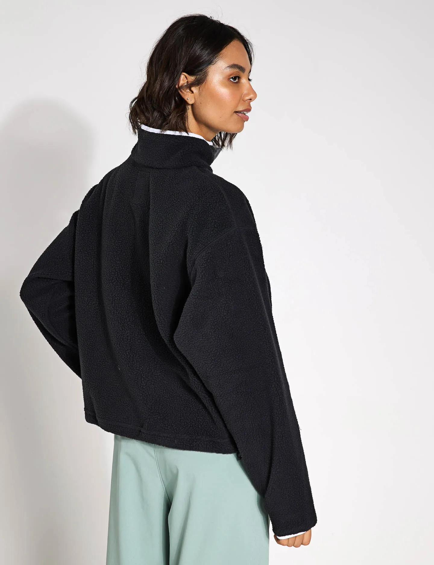 Helvetia II Cropped Sherpa Half Snap Fleece - Black