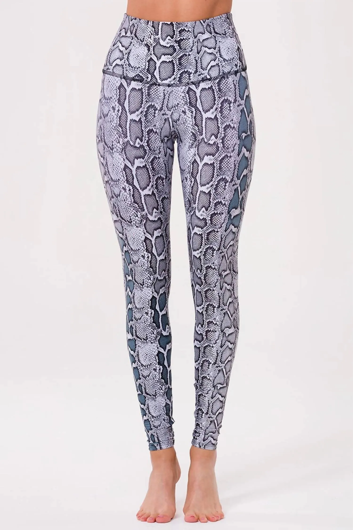 High Rise Graphic Legging In Black/white Viper