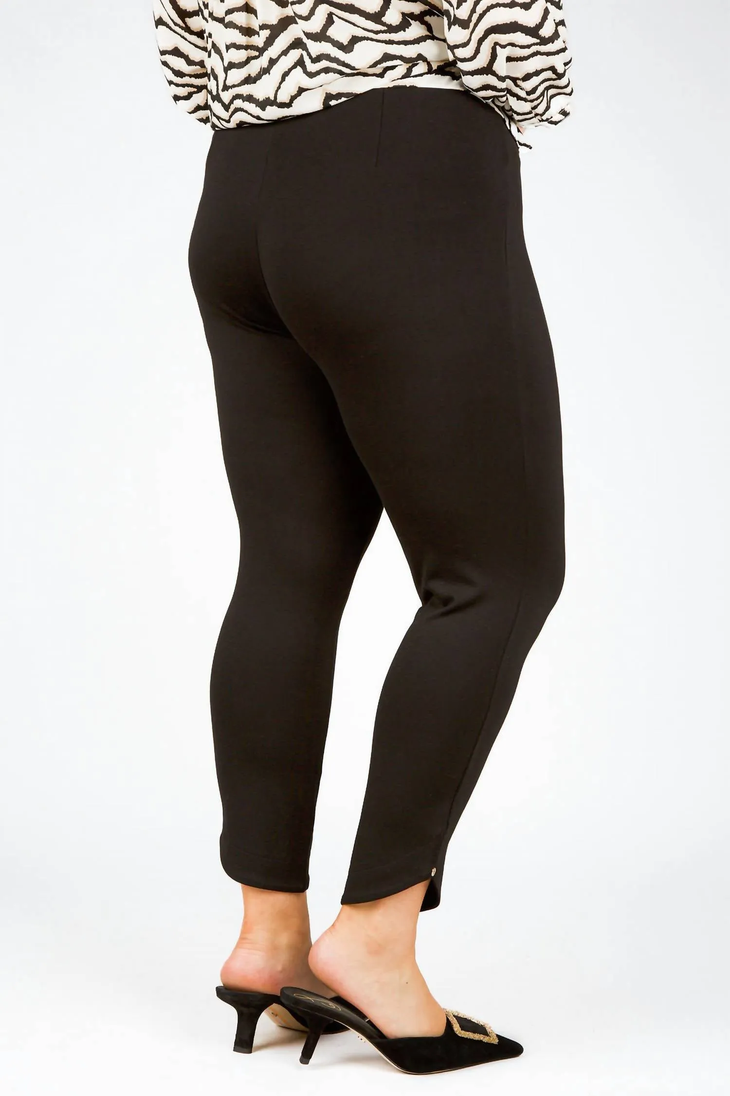 Jasmyne Crop Legging - Plus In Black