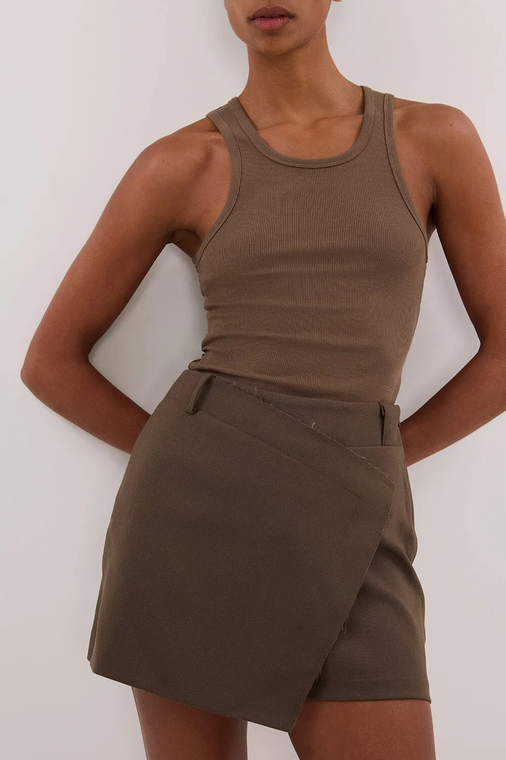 JULIE CLOVER TAILORED SKORT