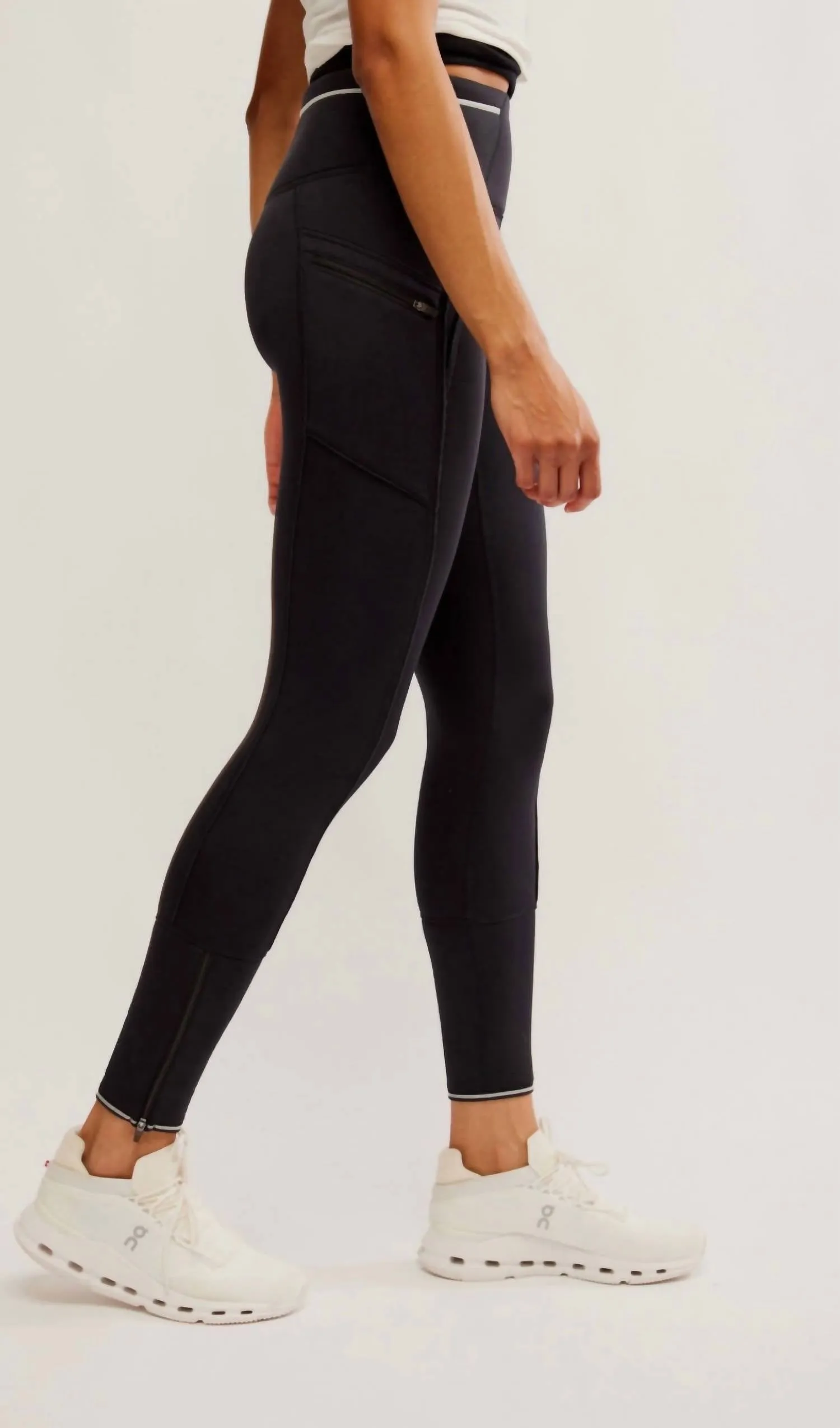 Keepin Cozy Legging In Black