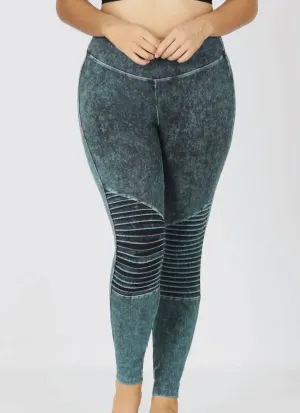 Mineral Washed Leggings In Hunter Green