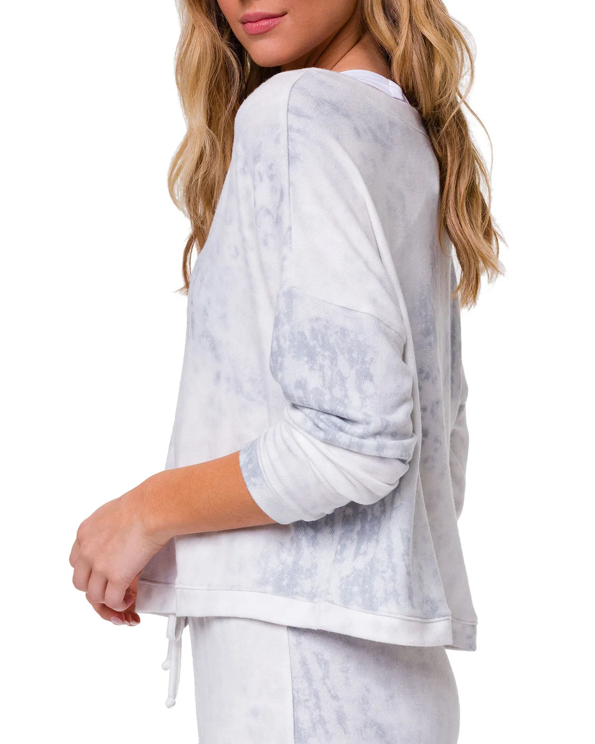 Onzie Flow Weekend V Neck Tee 3770