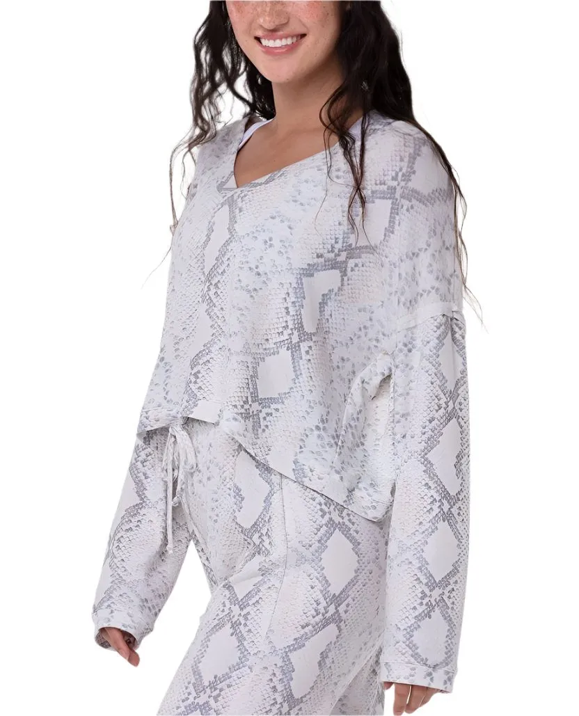 Onzie Flow Weekend V Neck Tee 3770