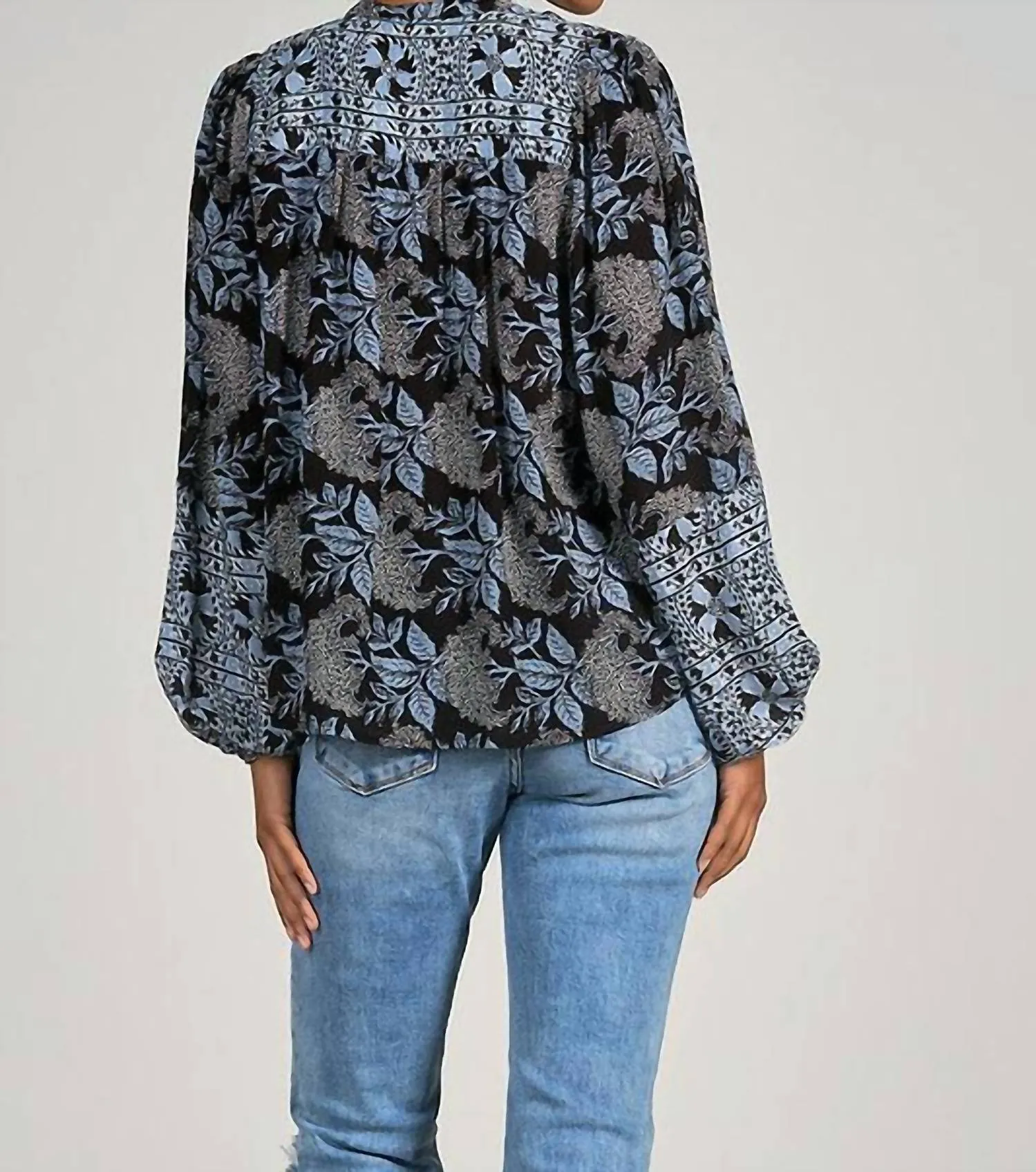 Printed V-Neck Top In Black Costa