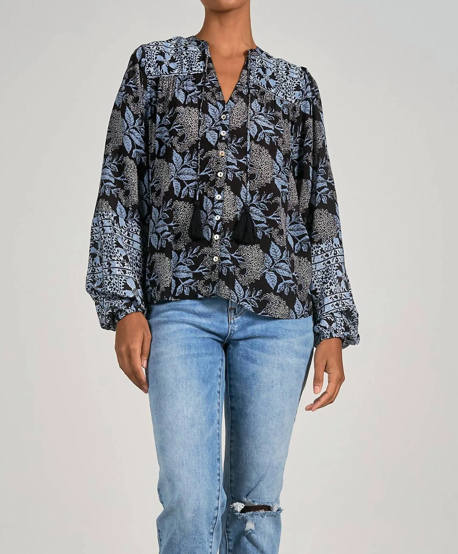 Printed V-Neck Top In Black Costa