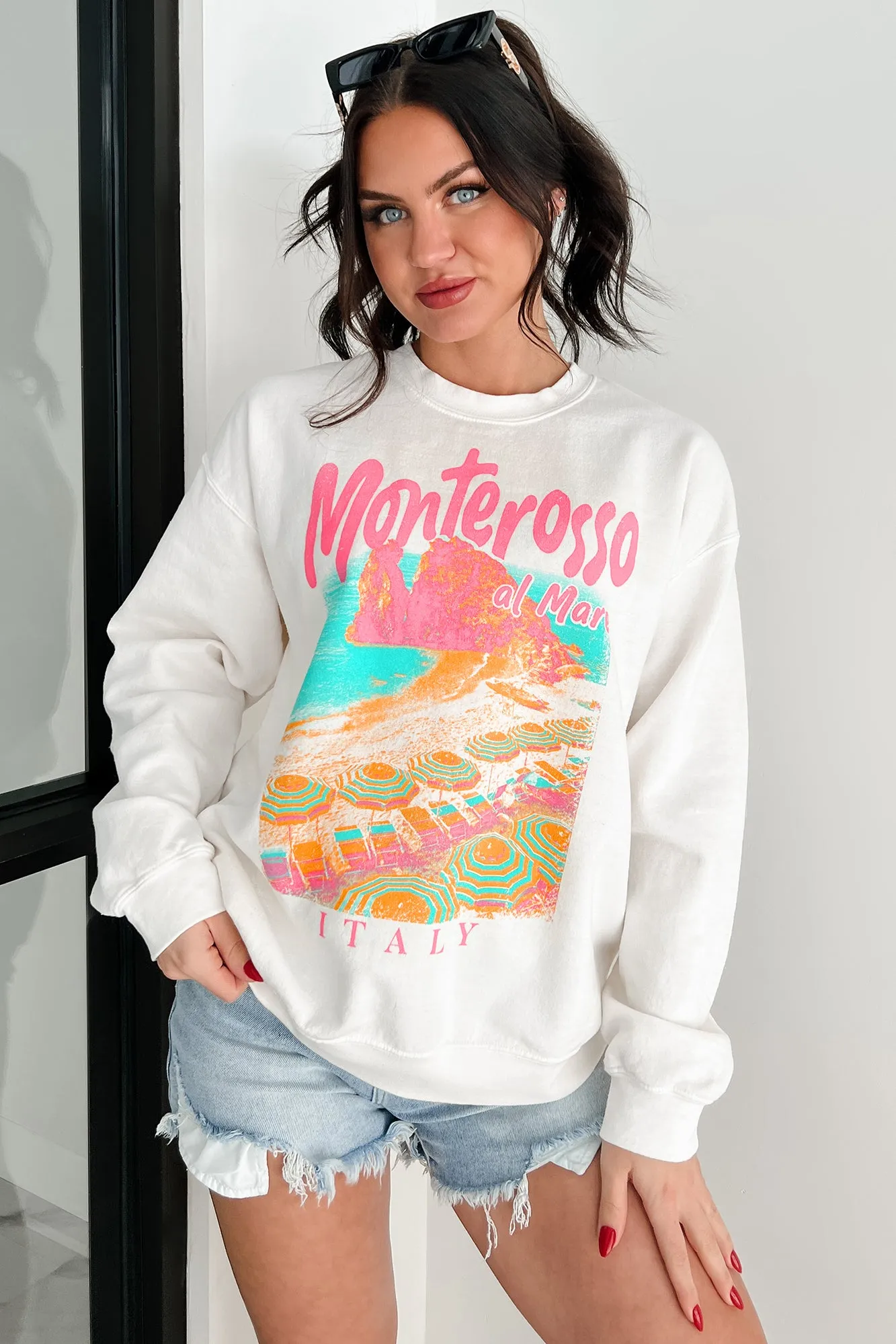 "Monterosso Italy" Graphic Sweatshirt (Ivory)