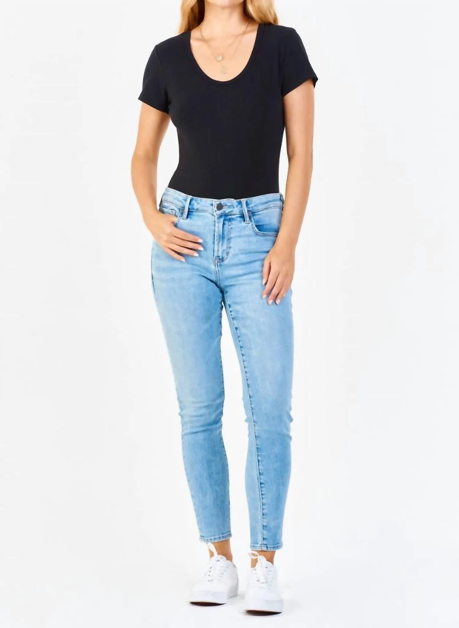 Shiloh Scoop Neck Bodysuit In Black