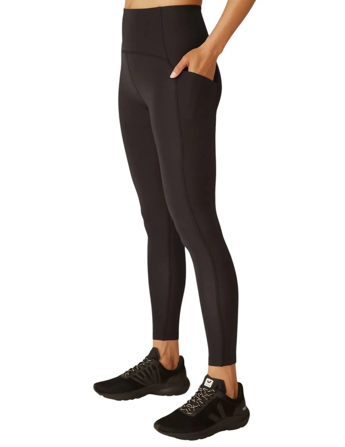 Strive Pocket Midi Legging In Black