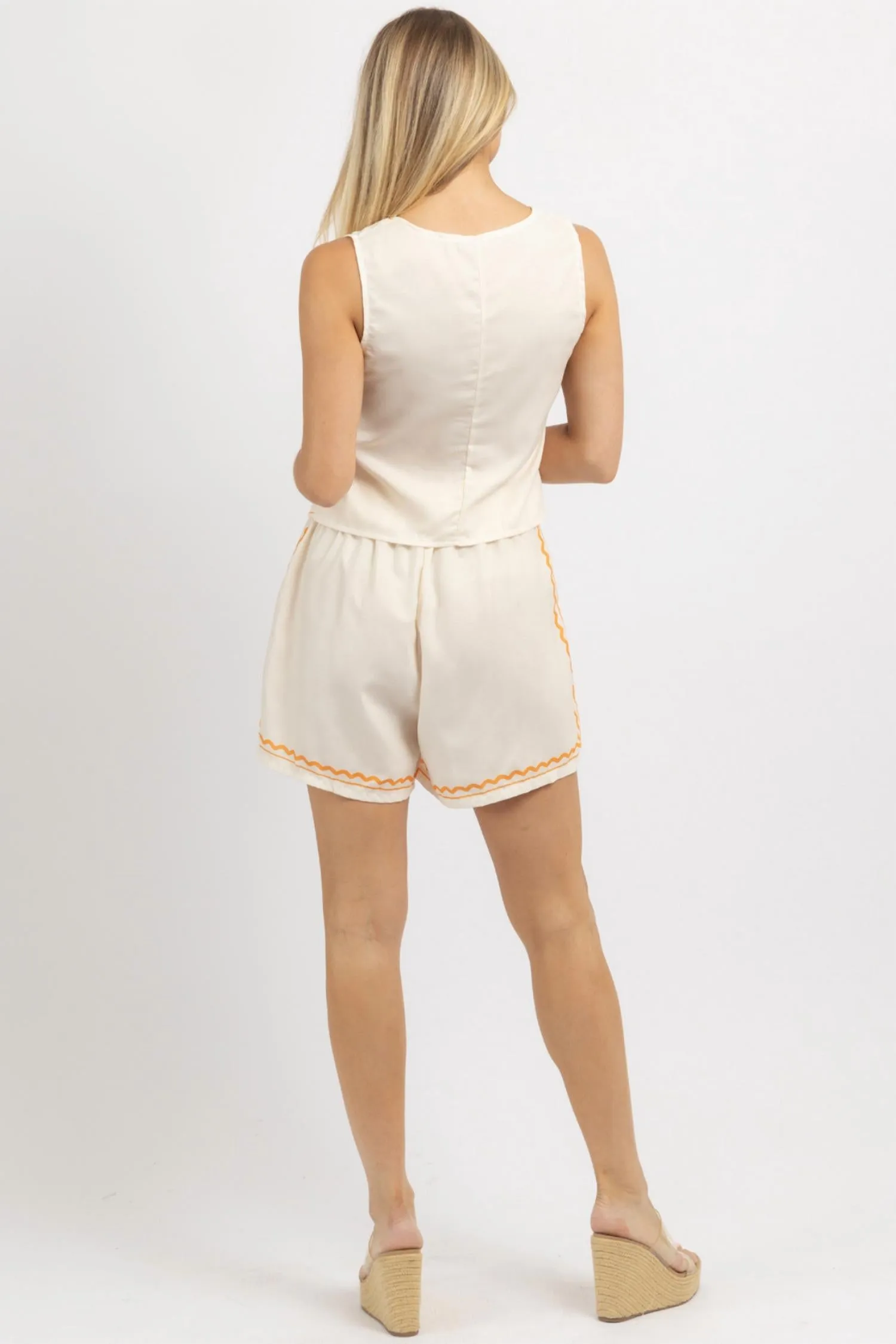 Sun Beam Vest And Short Set In White Floral