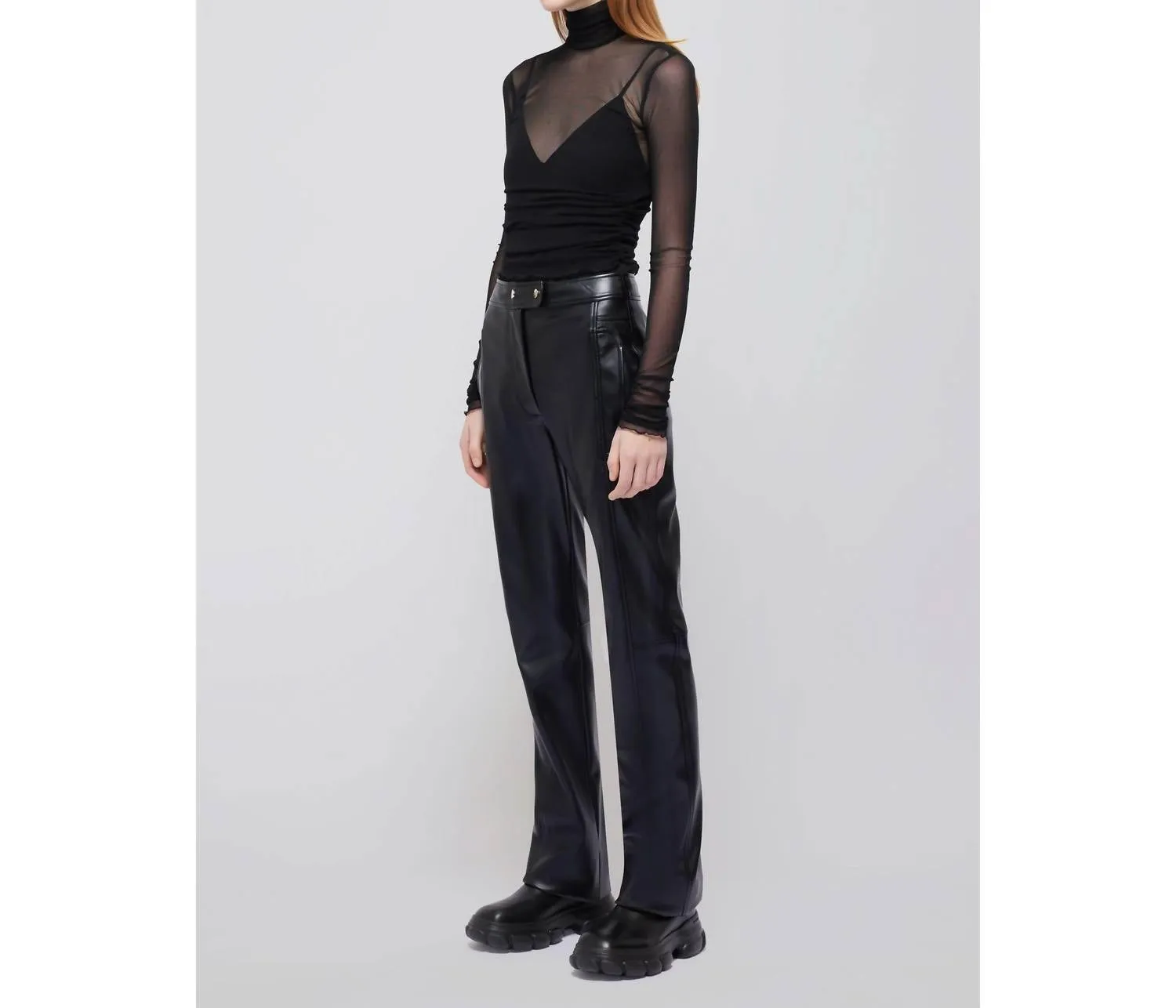 Velora Long Sleeve Bodysuit In Black